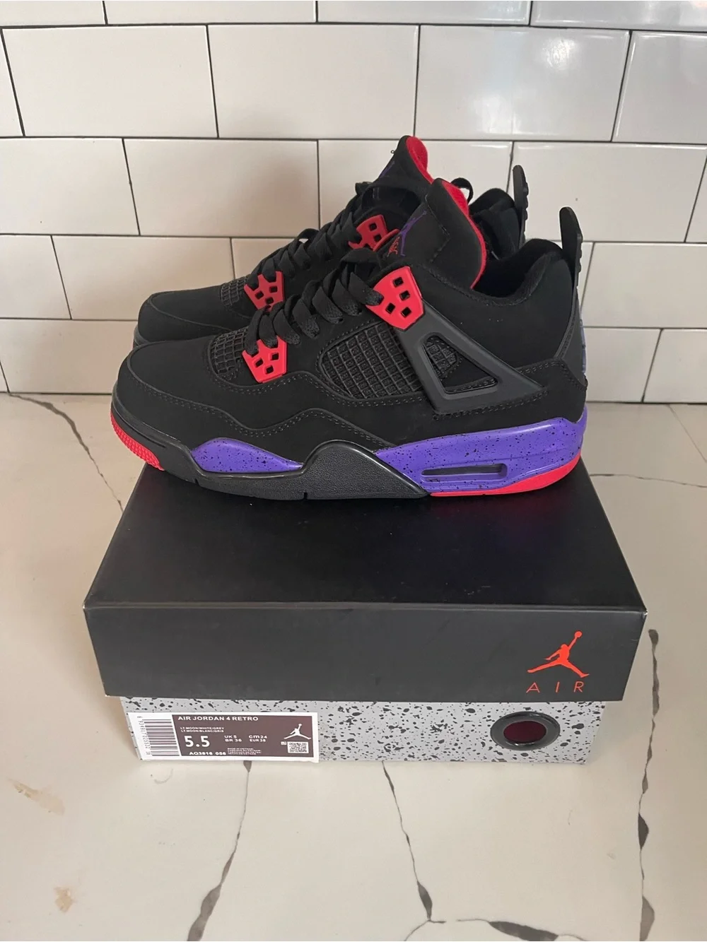 Men’s Retro 4 Raptor Size 5.5.